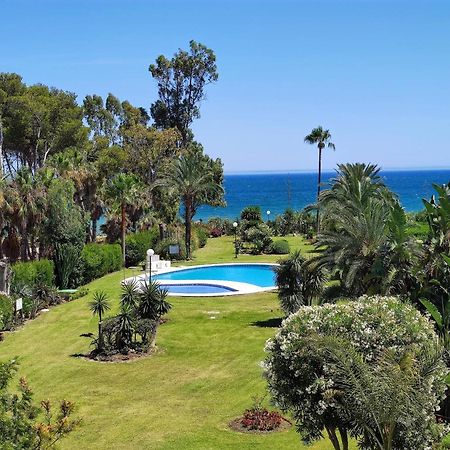 Spacious Beachfront Town House In Estepona With Fully Equipped Kitchen, Pools, Garden, Sea View Exteriér fotografie