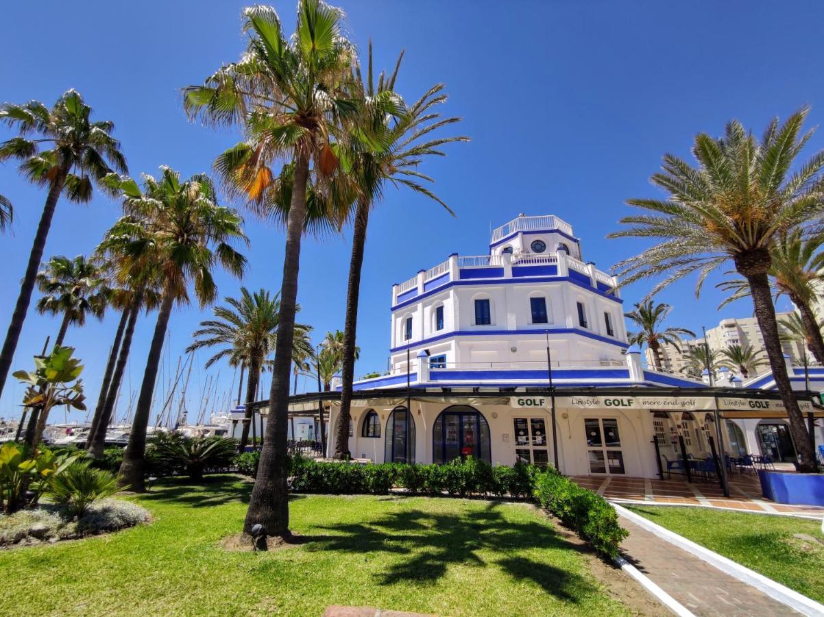 Spacious Beachfront Town House In Estepona With Fully Equipped Kitchen, Pools, Garden, Sea View Exteriér fotografie