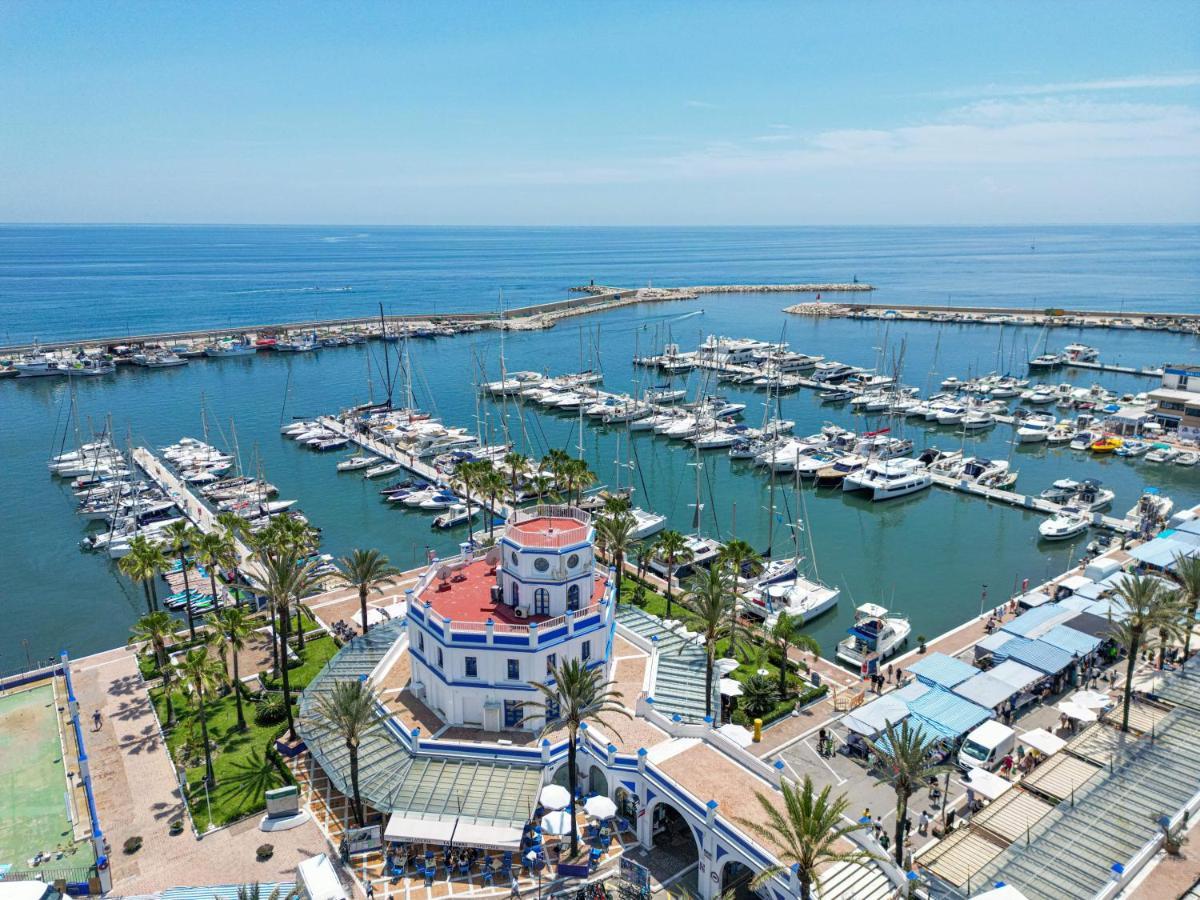 Spacious Beachfront Town House In Estepona With Fully Equipped Kitchen, Pools, Garden, Sea View Exteriér fotografie